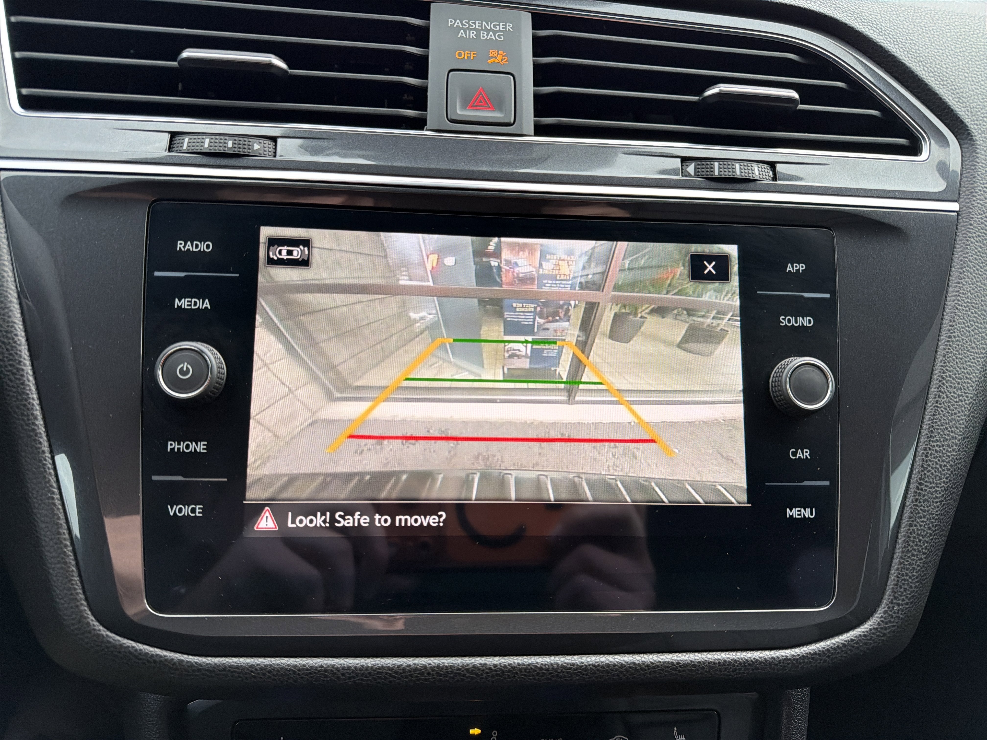 2023 Volkswagen Tiguan SE R-Line Black