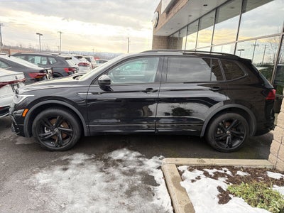 2023 Volkswagen Tiguan SE R-Line Black