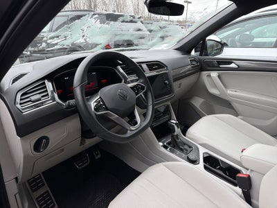 2023 Volkswagen Tiguan SE R-Line Black