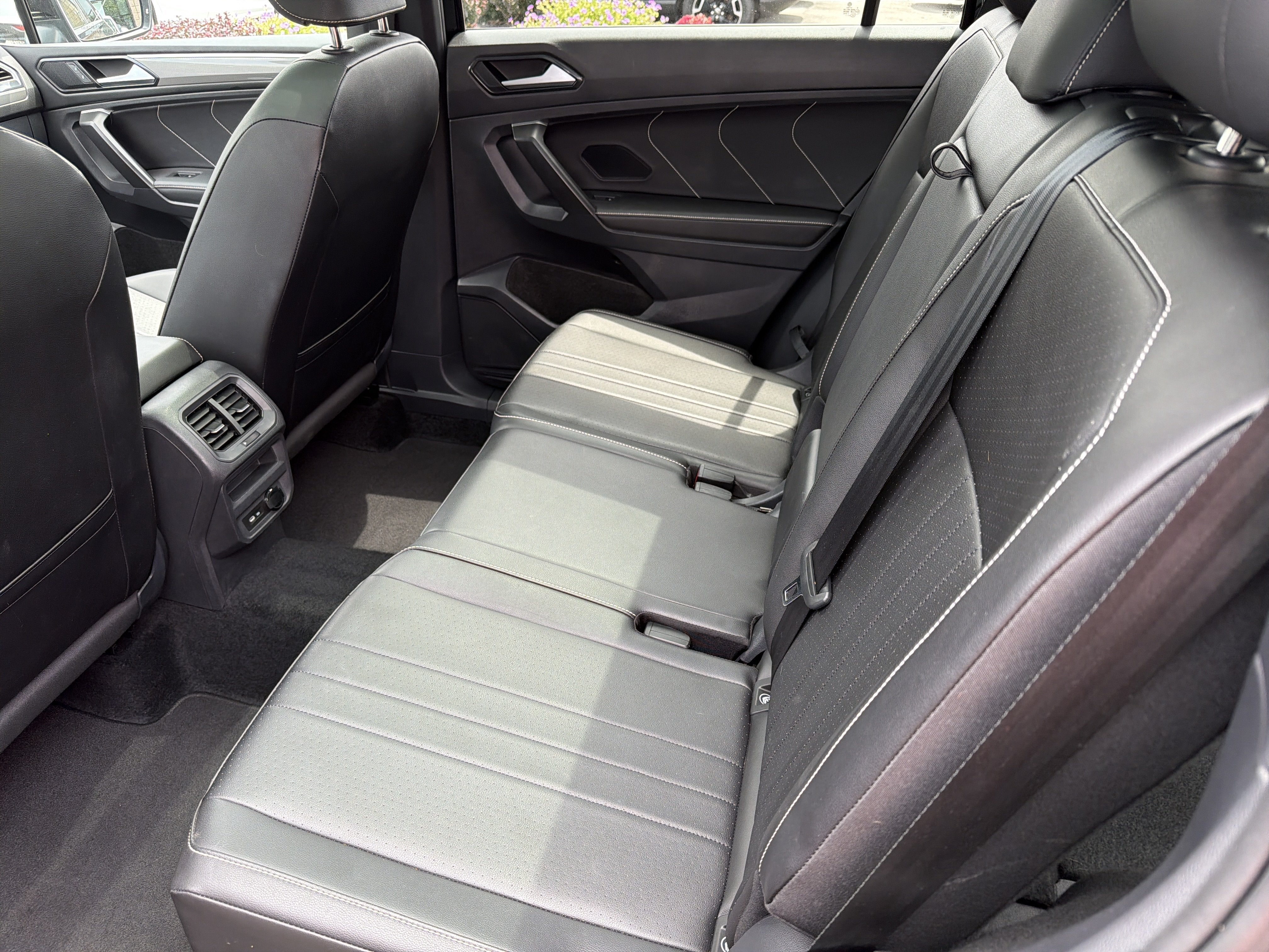 2024 Volkswagen Tiguan 2.0T SE R-Line Black 4MOTION