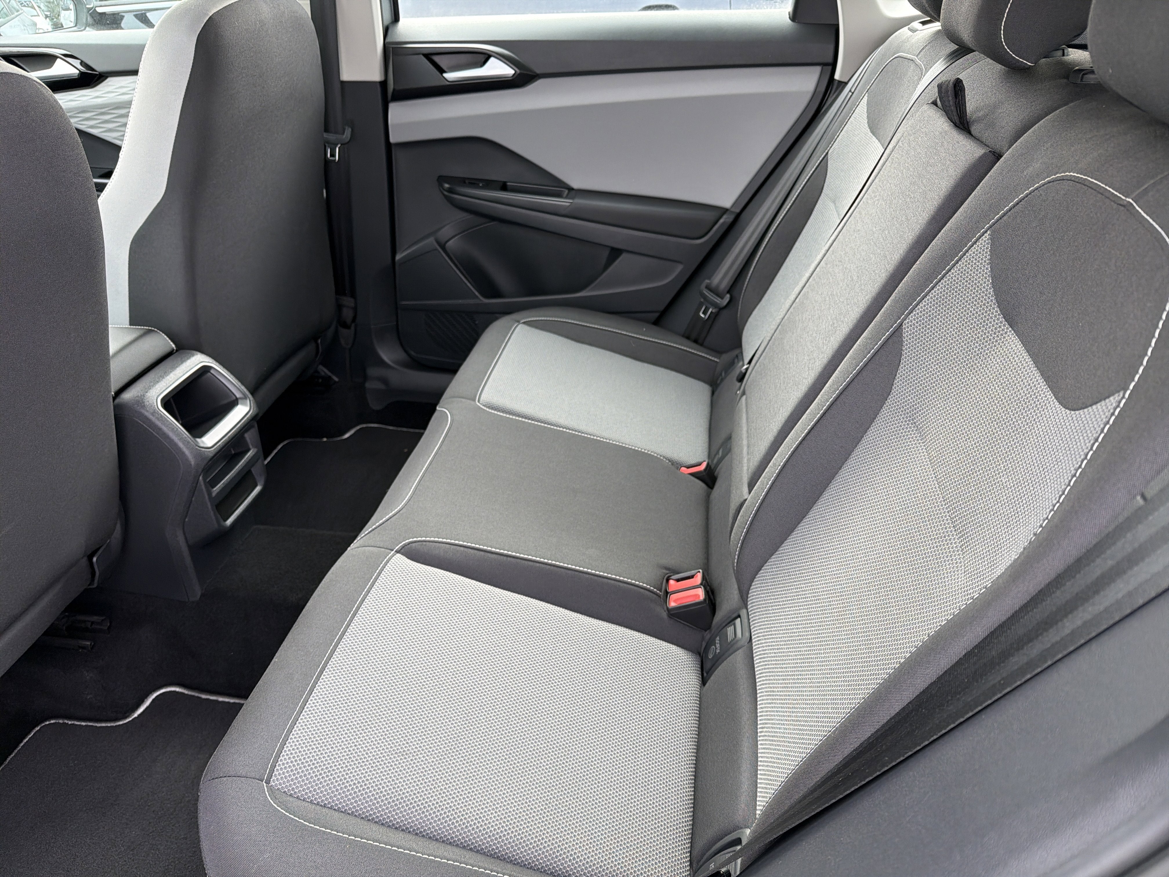 2023 Volkswagen Taos S