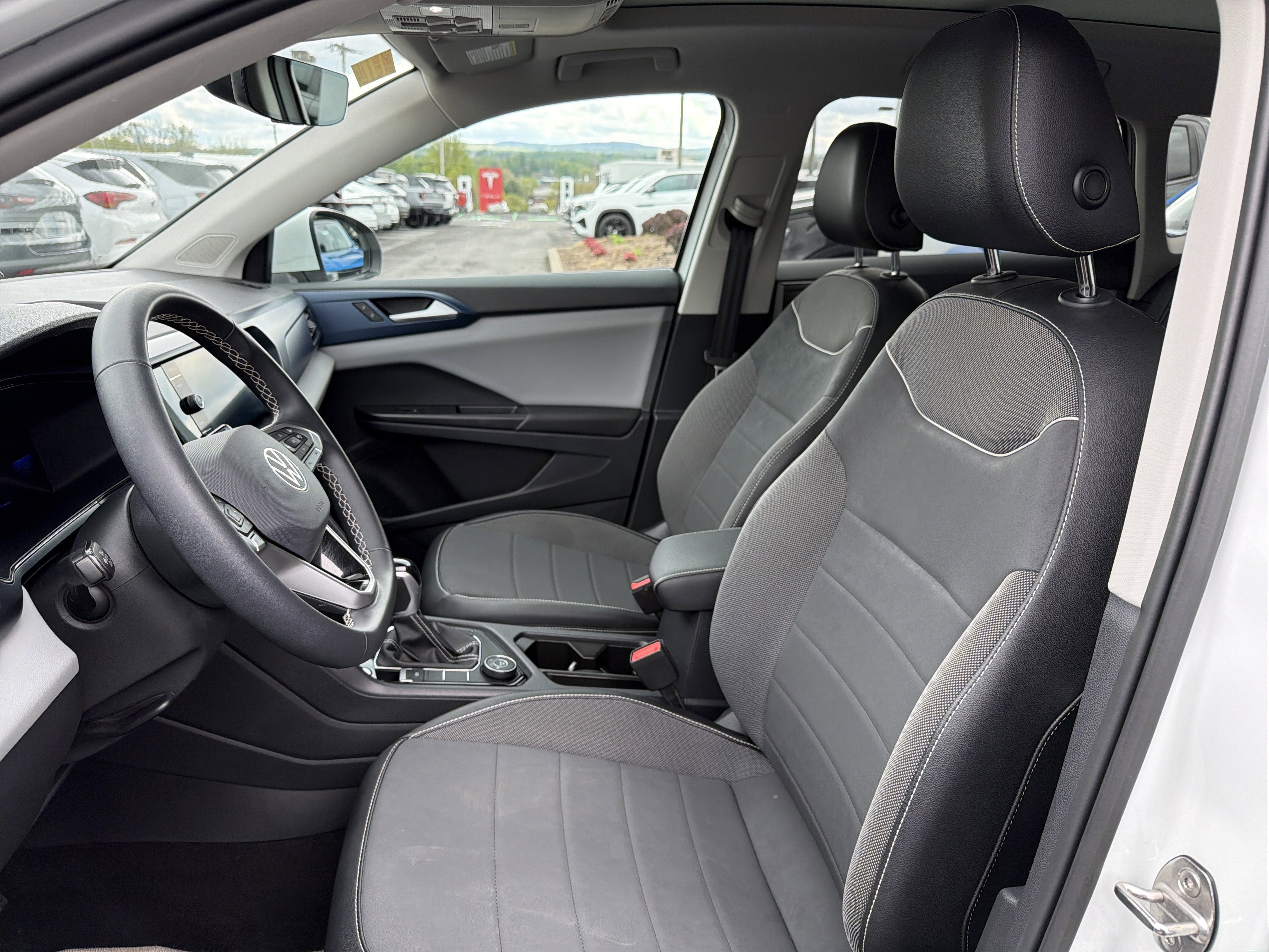 2023 Volkswagen Taos SE 4MOTION *Ltd Avail*