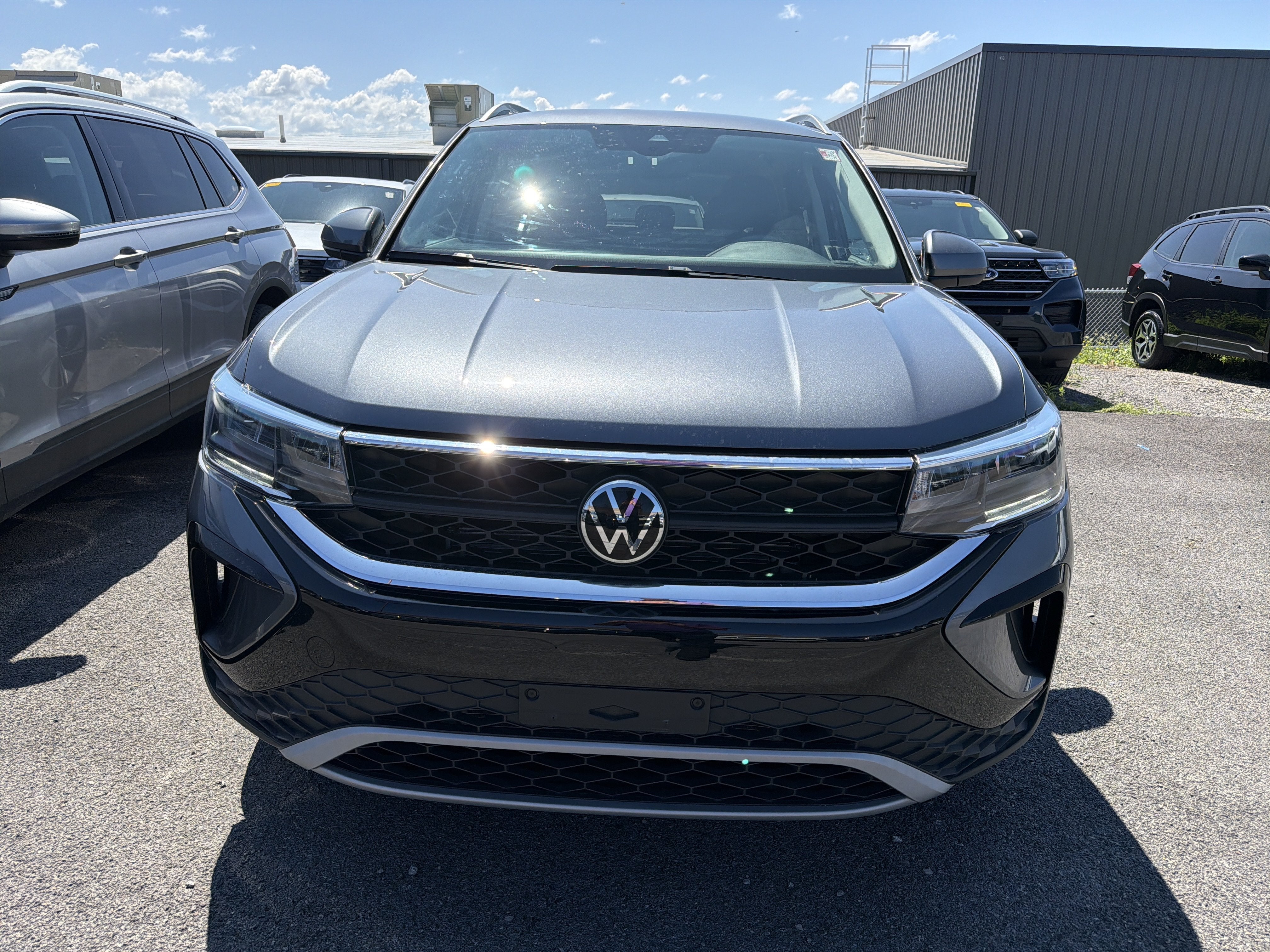 2023 Volkswagen Taos SE 4MOTION