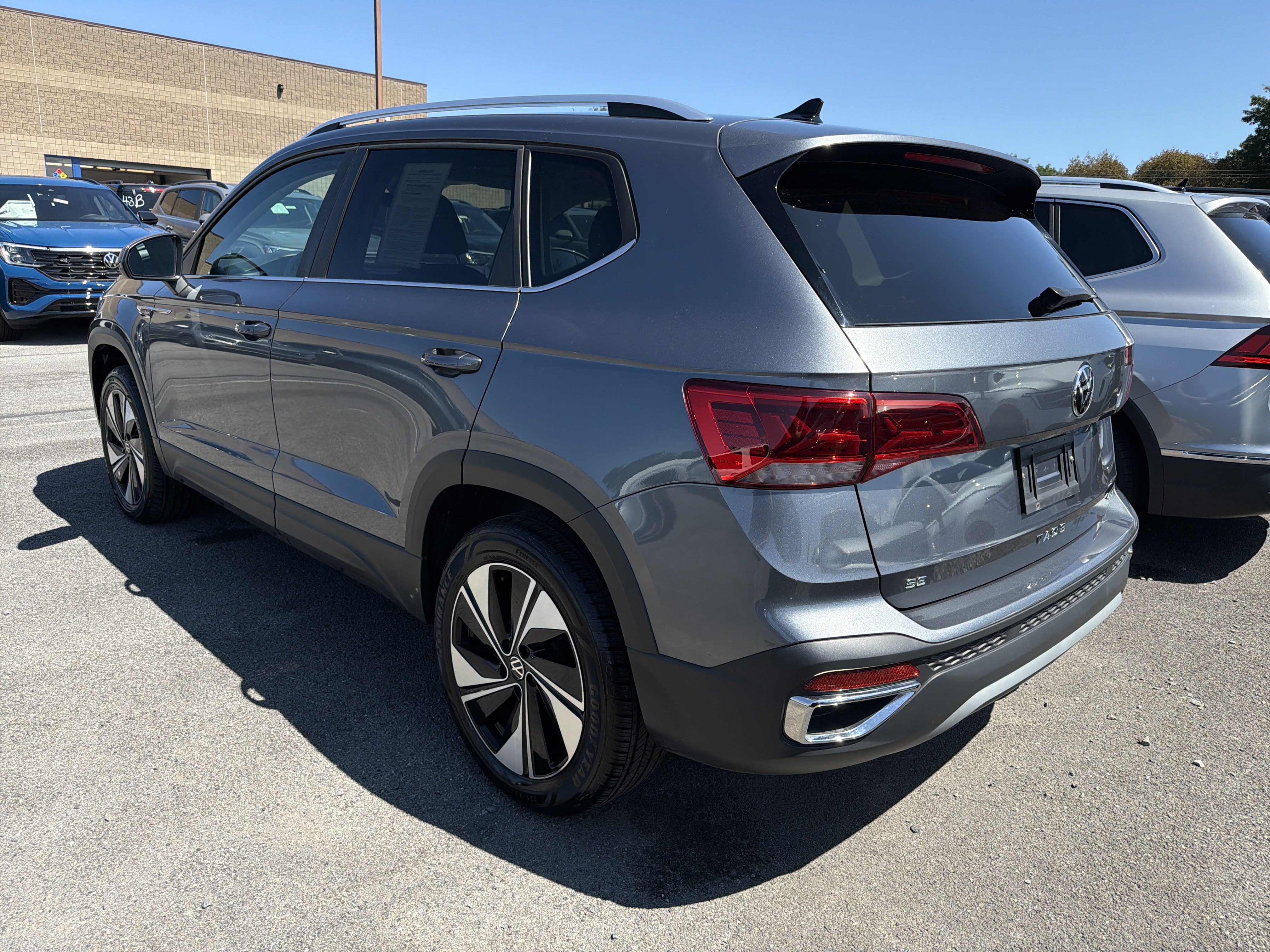 2023 Volkswagen Taos SE 4MOTION