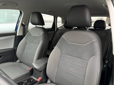 2024 Volkswagen Taos SE 4MOTION