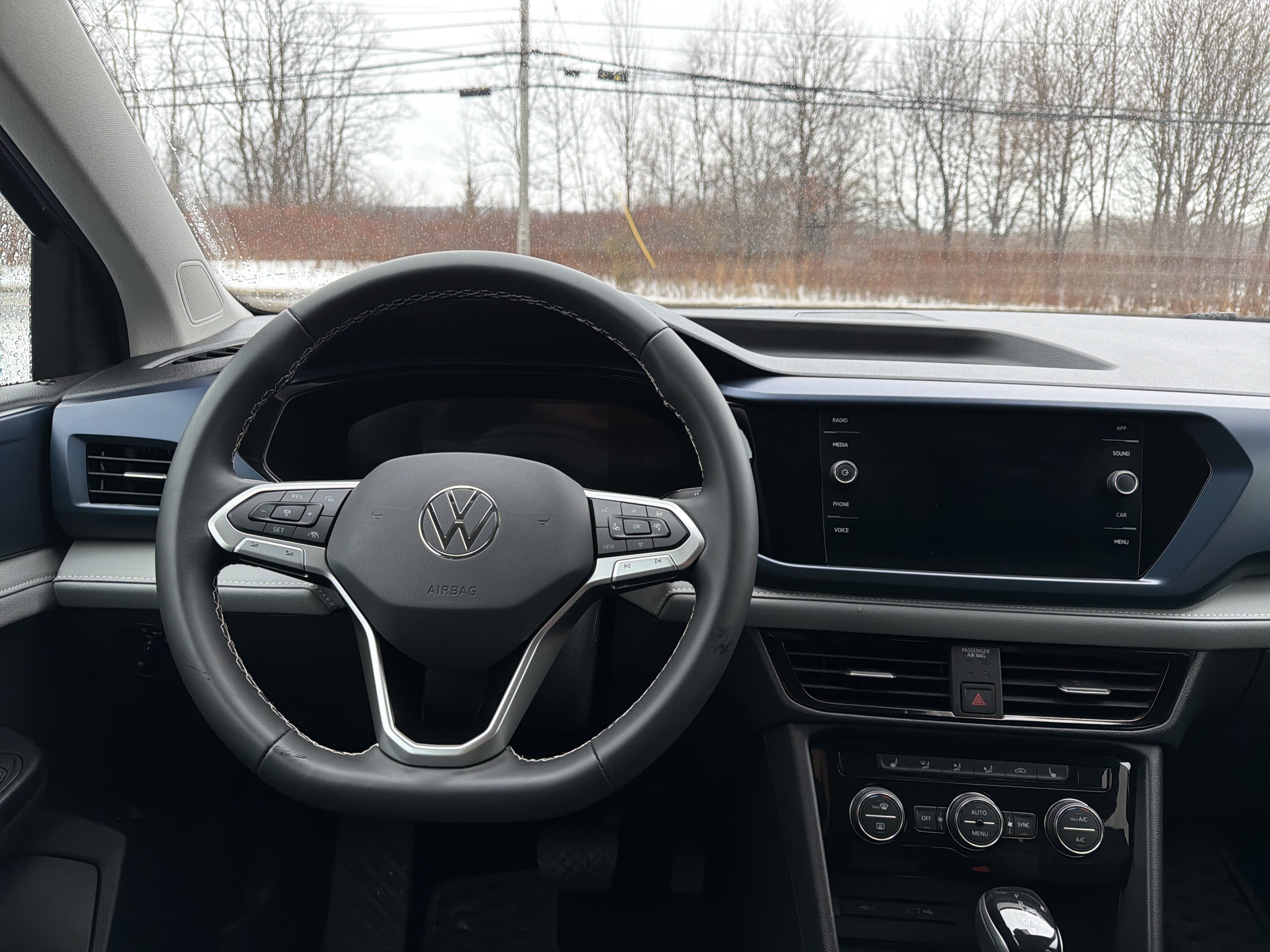 2024 Volkswagen Taos SE 4MOTION