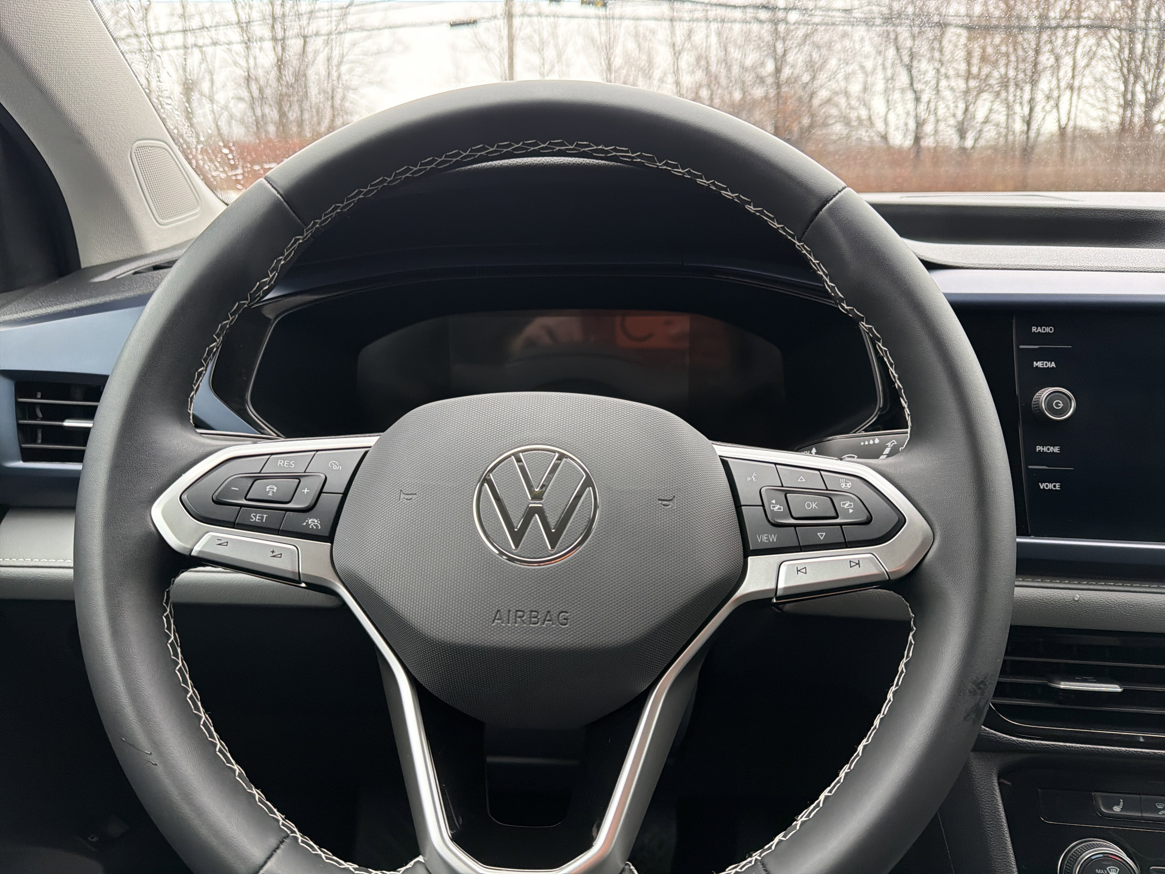 2024 Volkswagen Taos SE 4MOTION