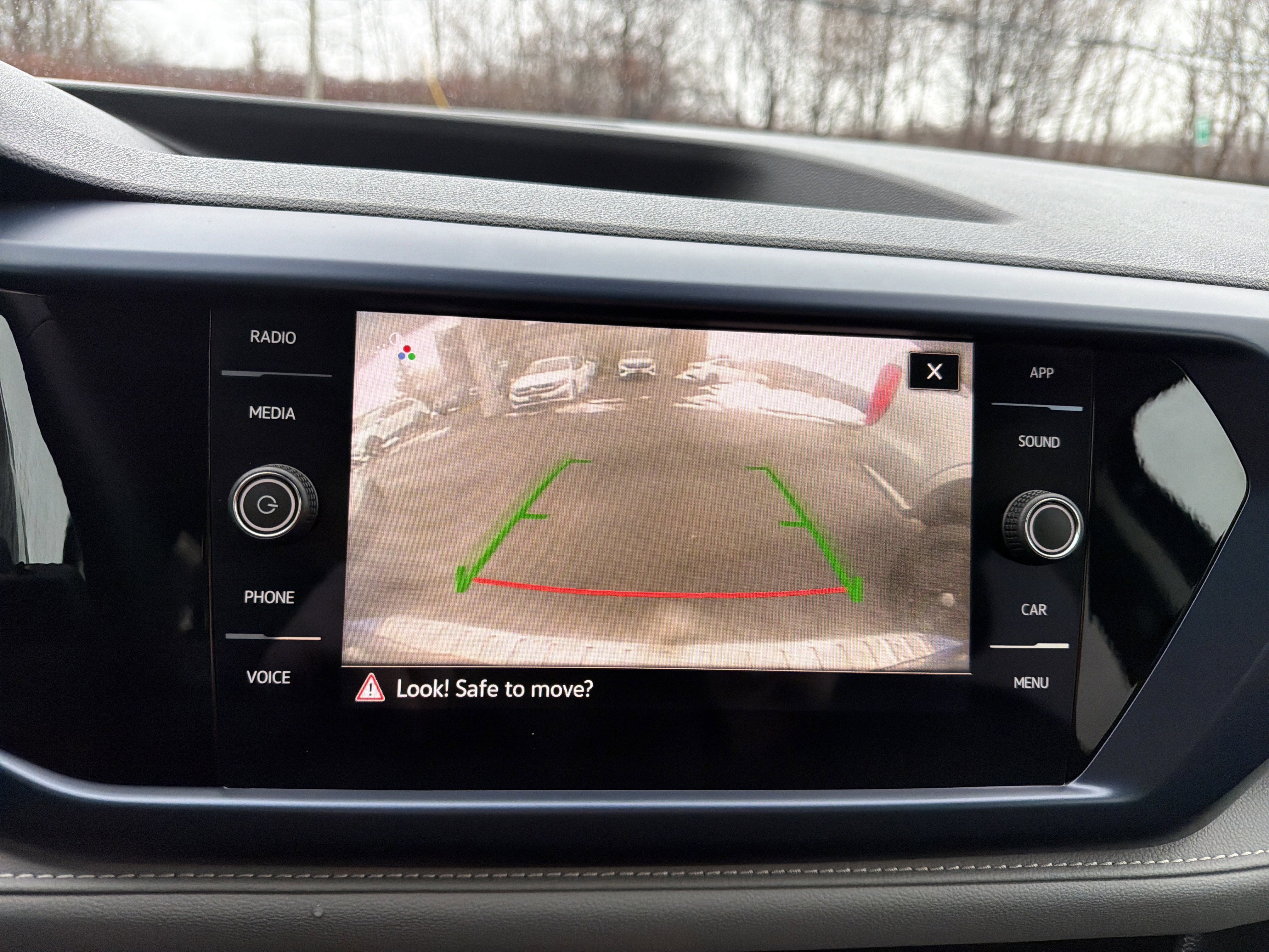 2024 Volkswagen Taos SE 4MOTION