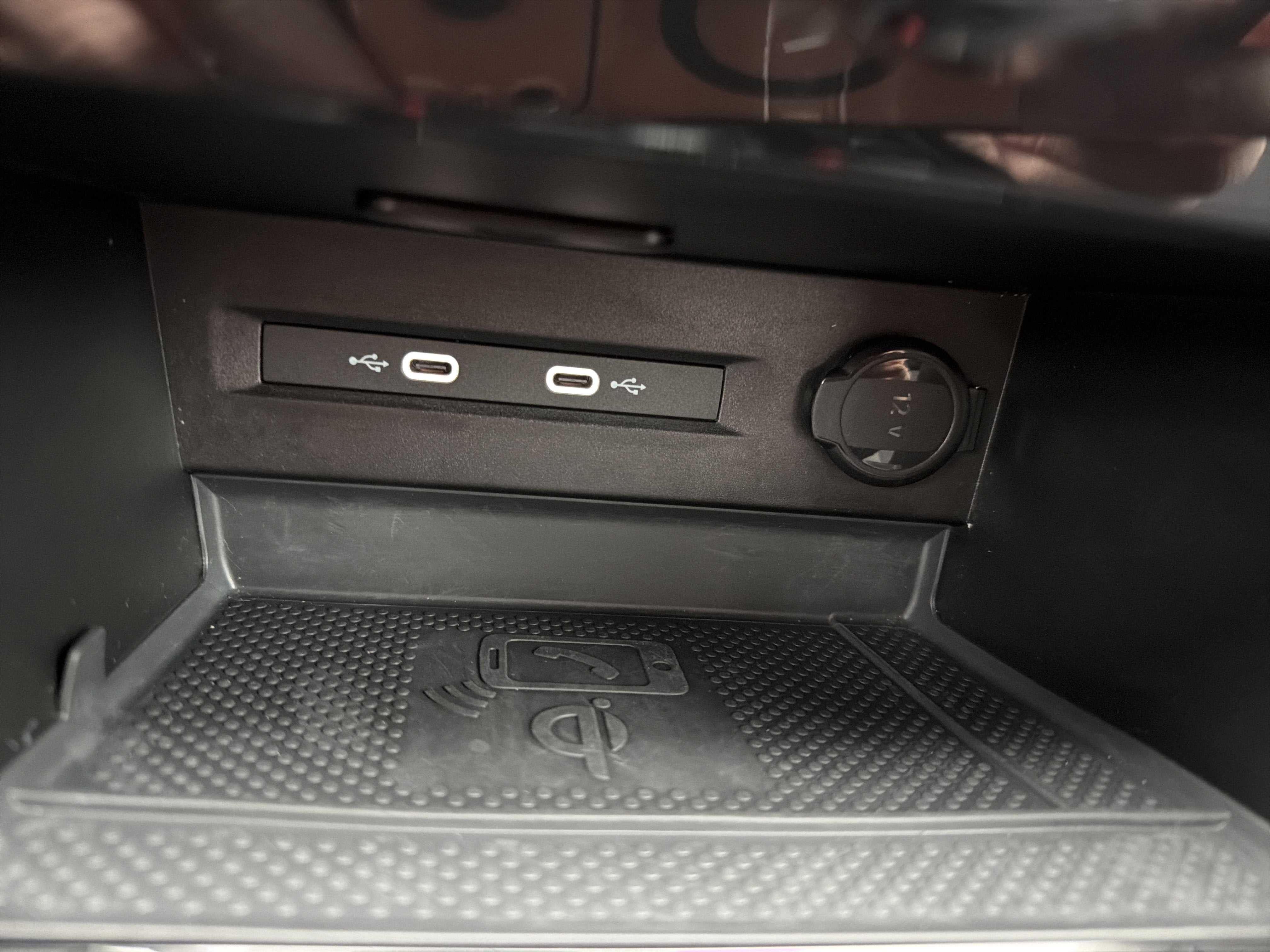 2024 Volkswagen Taos SE 4MOTION