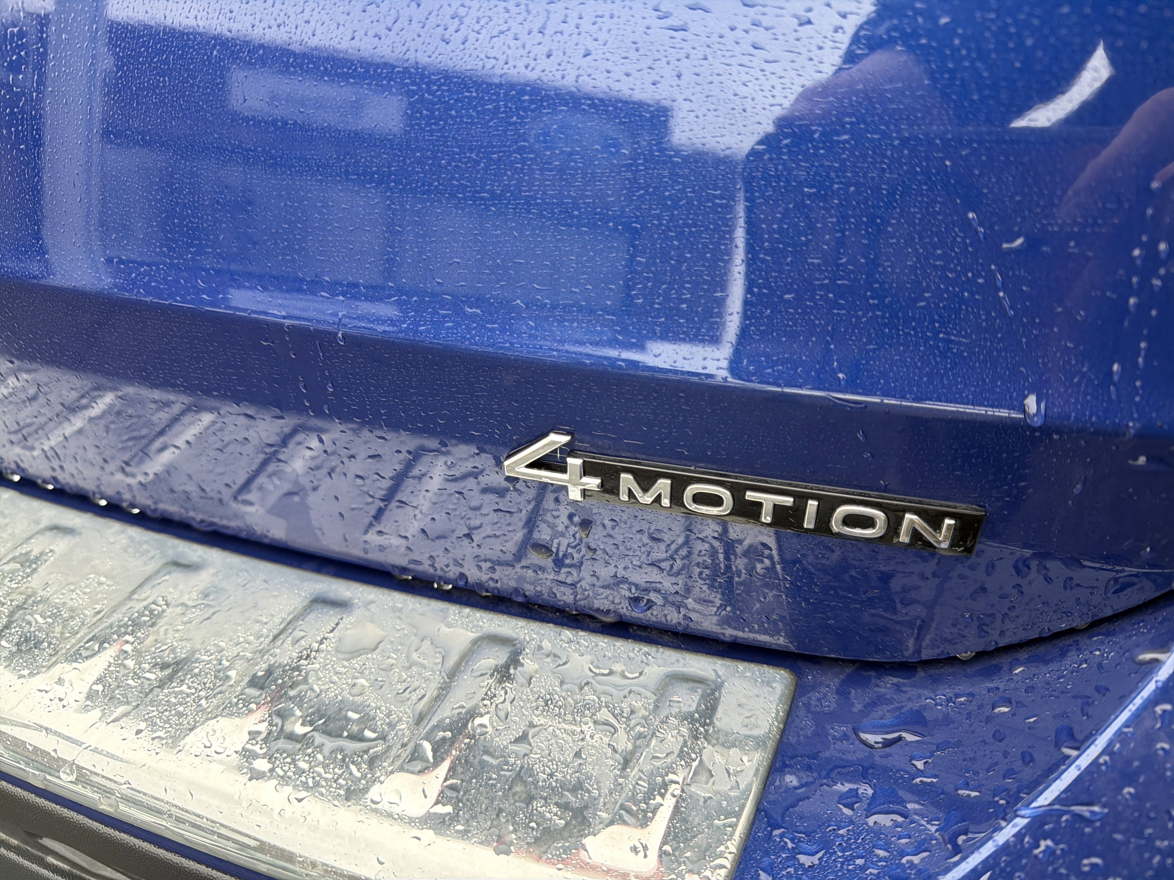 2024 Volkswagen Taos SE 4MOTION