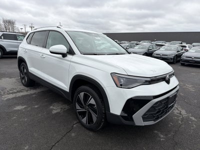 2025 Volkswagen Taos SE 4MOTION