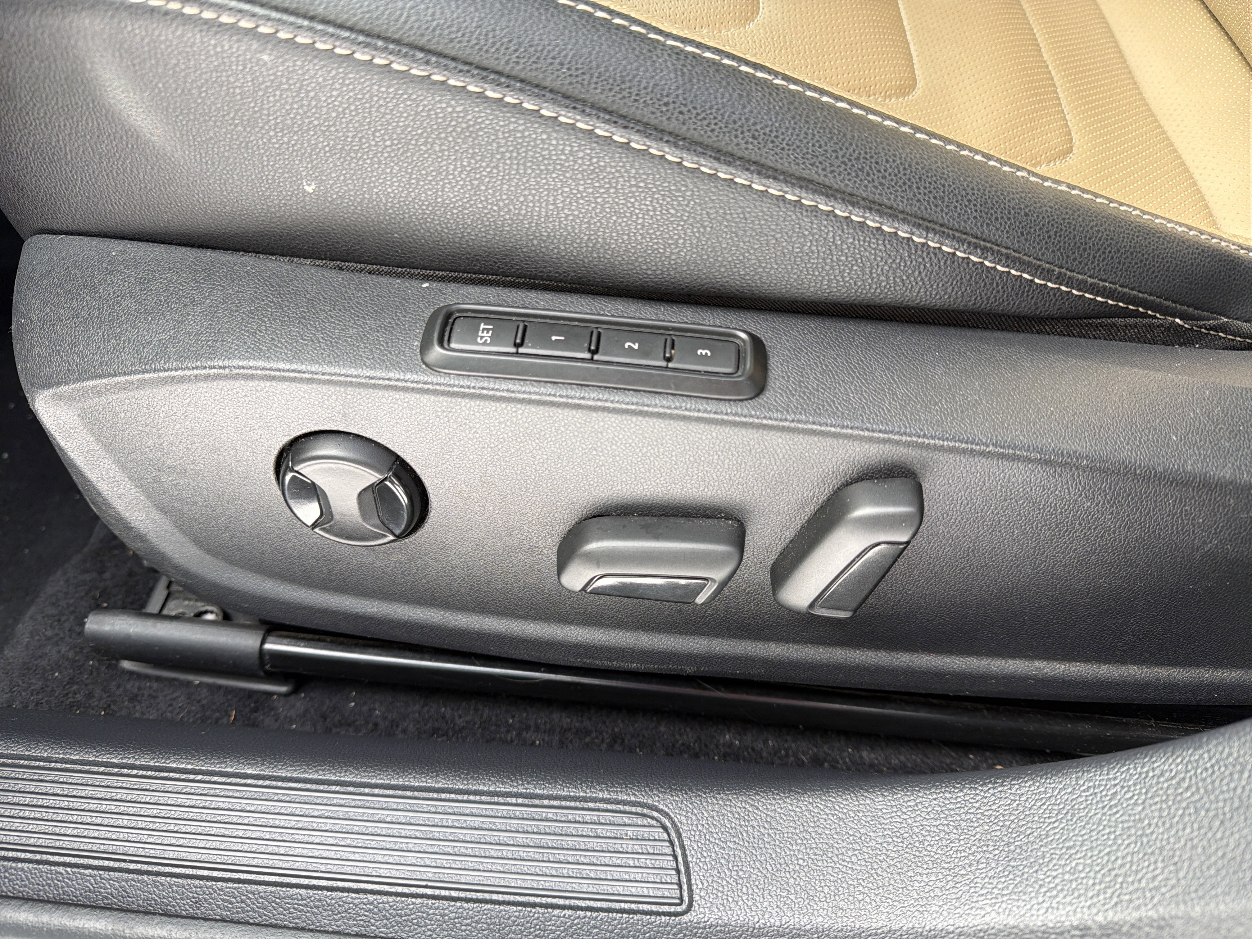 2019 Volkswagen Jetta SEL Premium