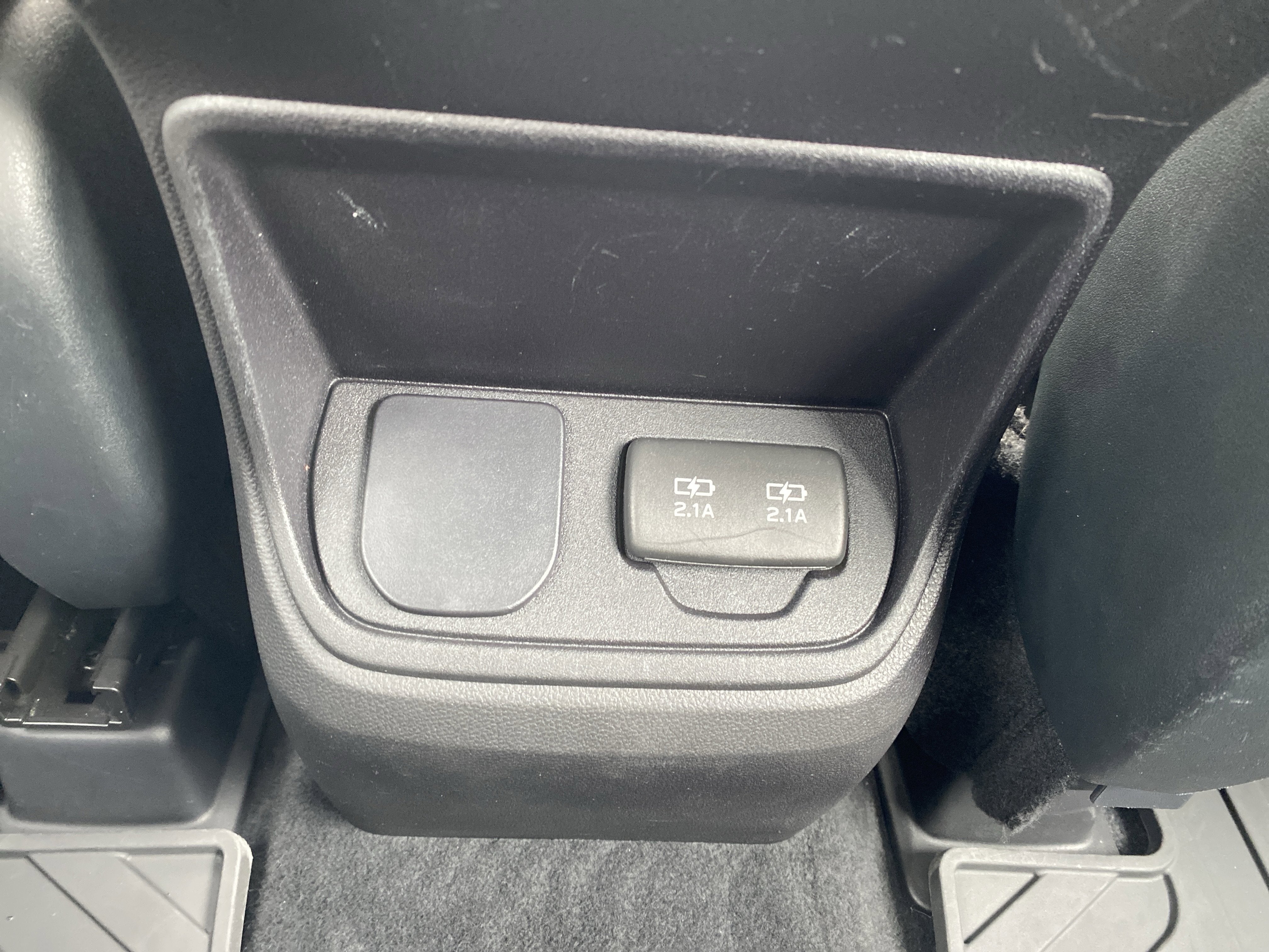 2022 Subaru Ascent Base 8-Passenger