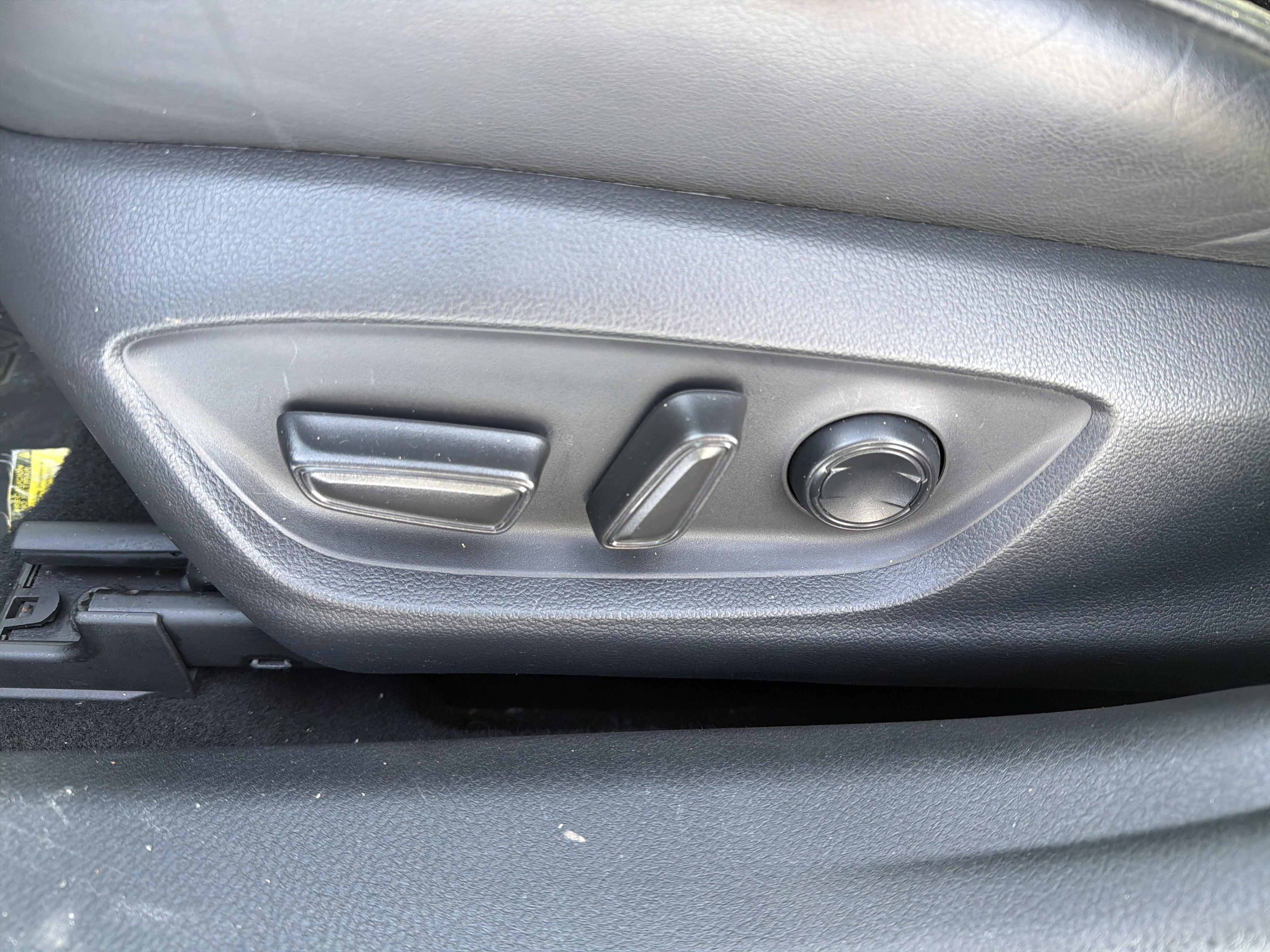 2019 Toyota Avalon XSE Hybrid