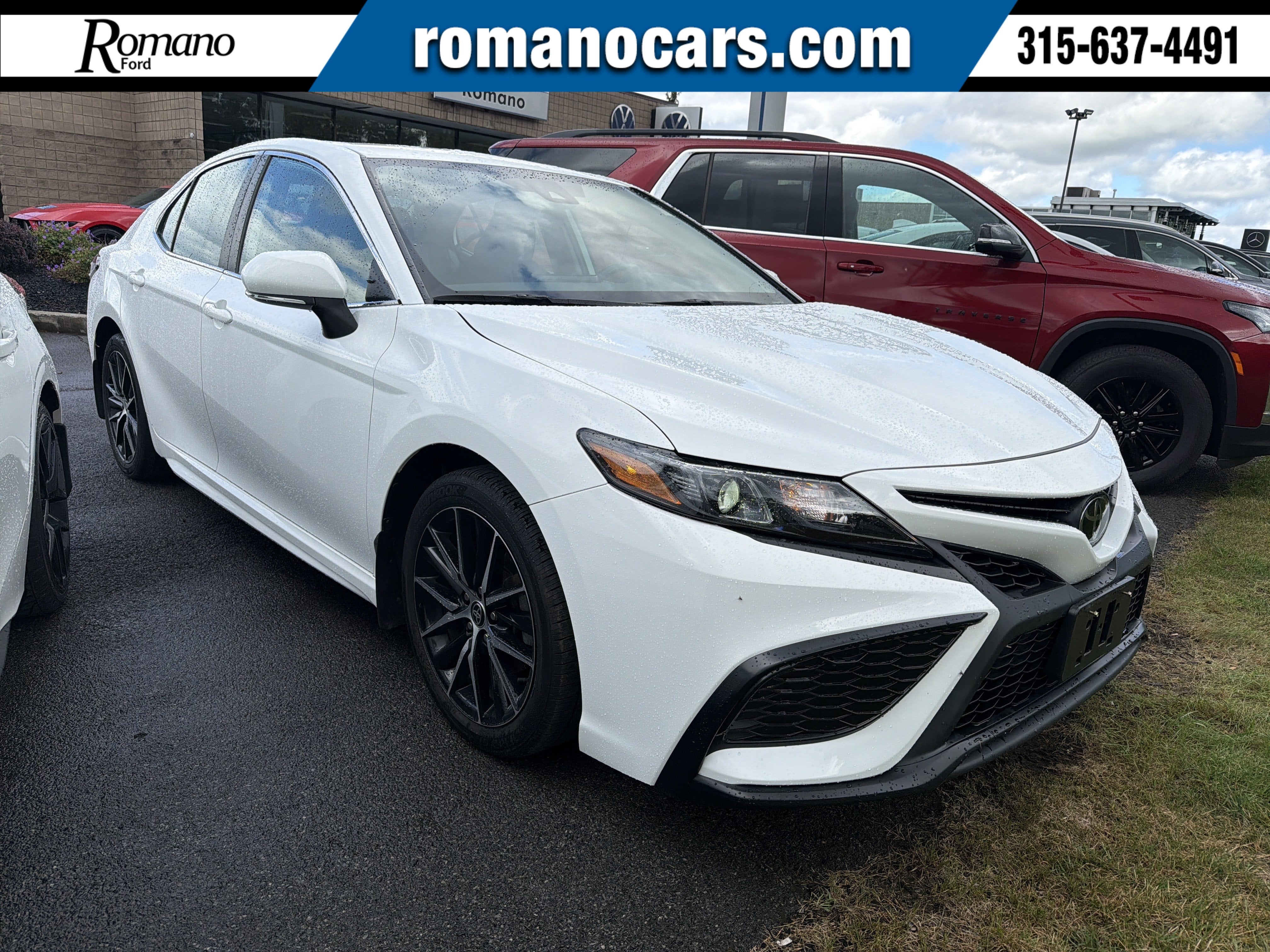 2022 Toyota Camry SE