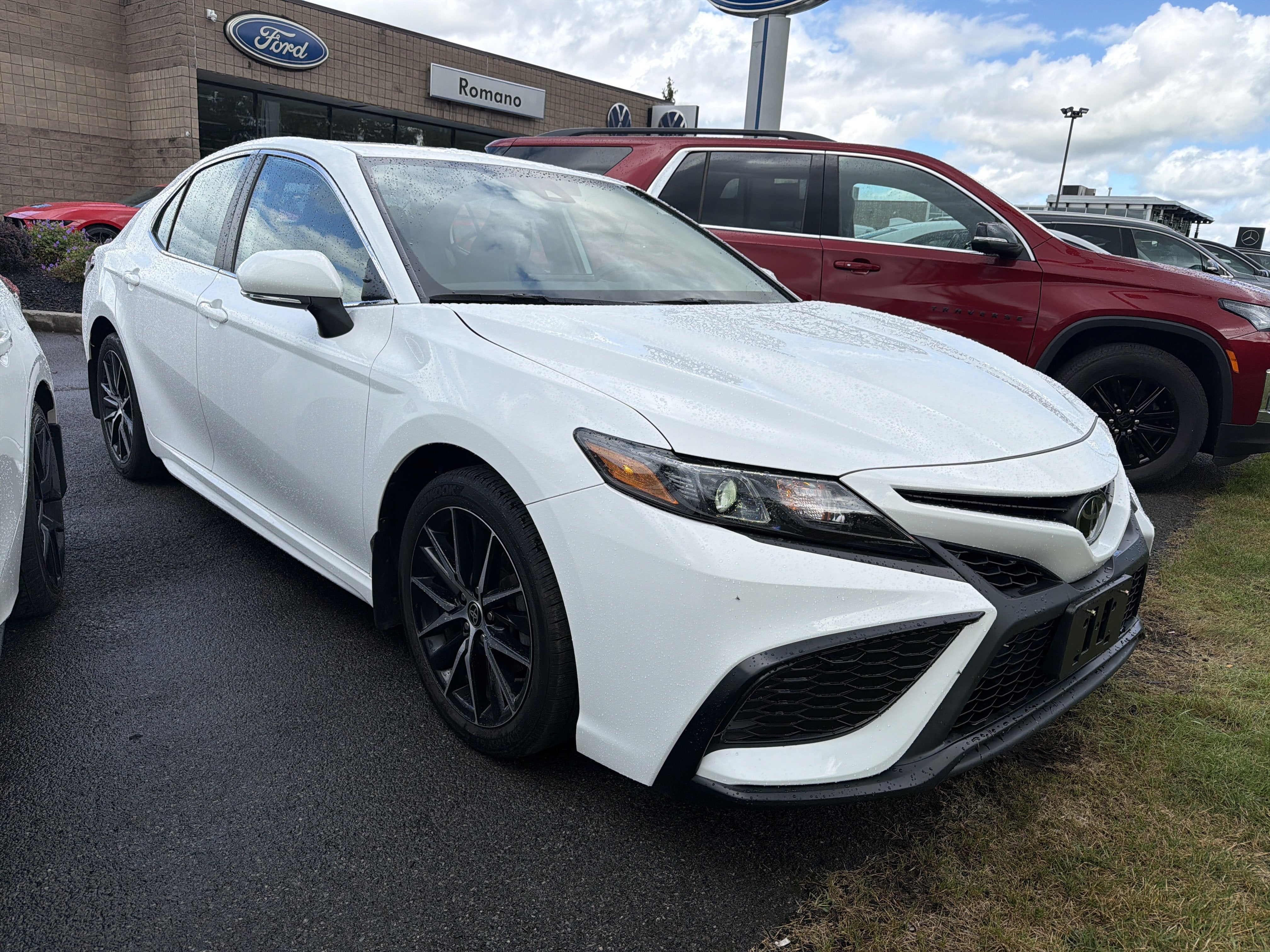 2022 Toyota Camry SE