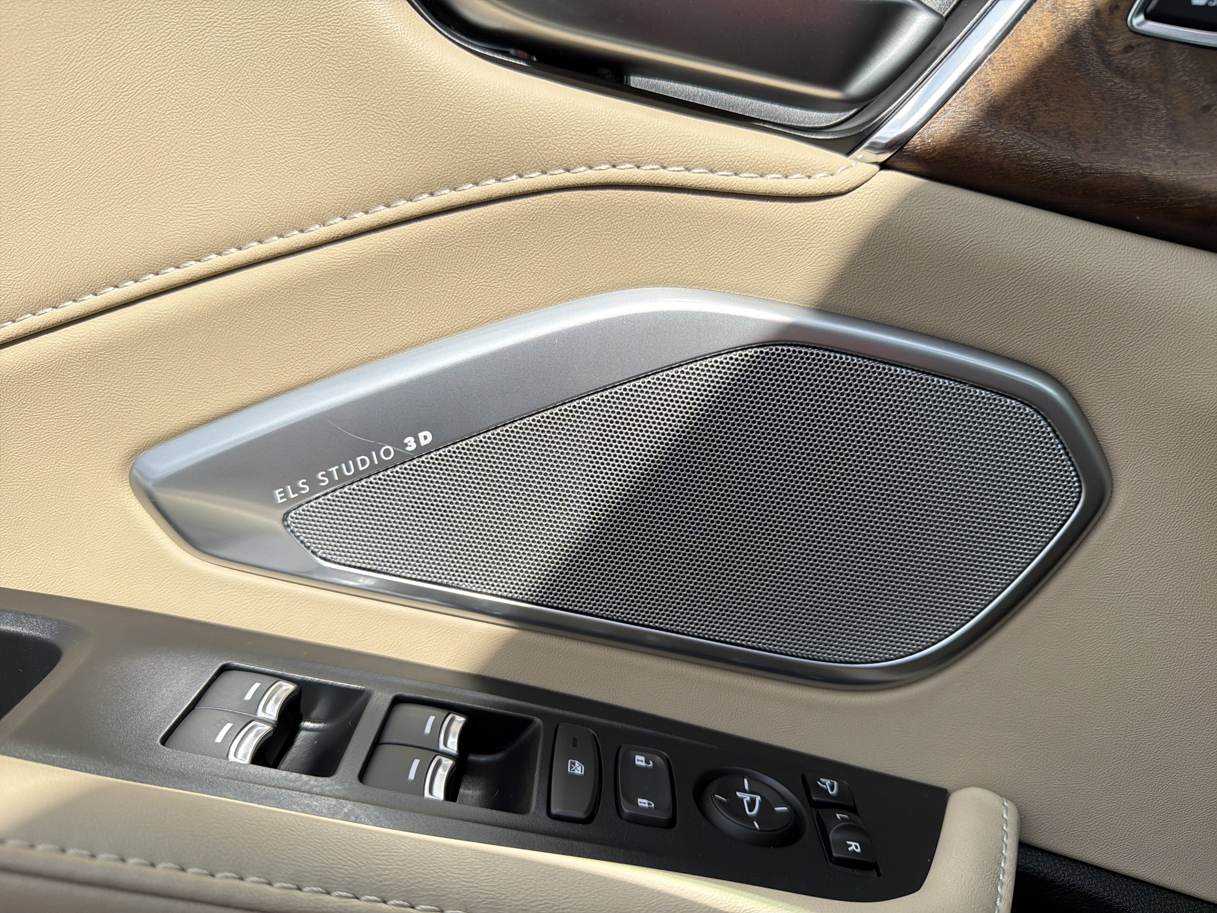 2024 Acura RDX w/Advance Package