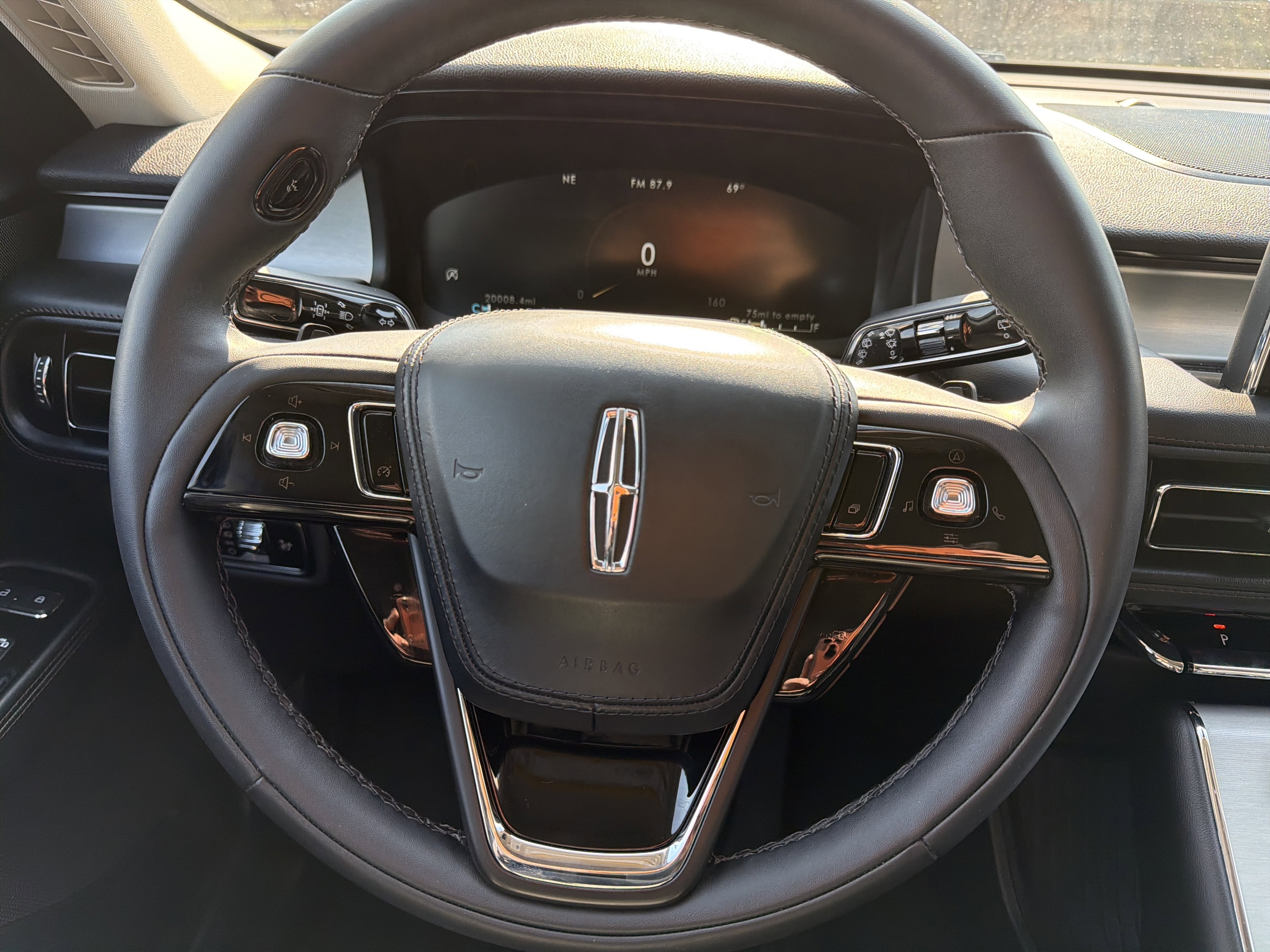 2023 Lincoln Aviator Standard