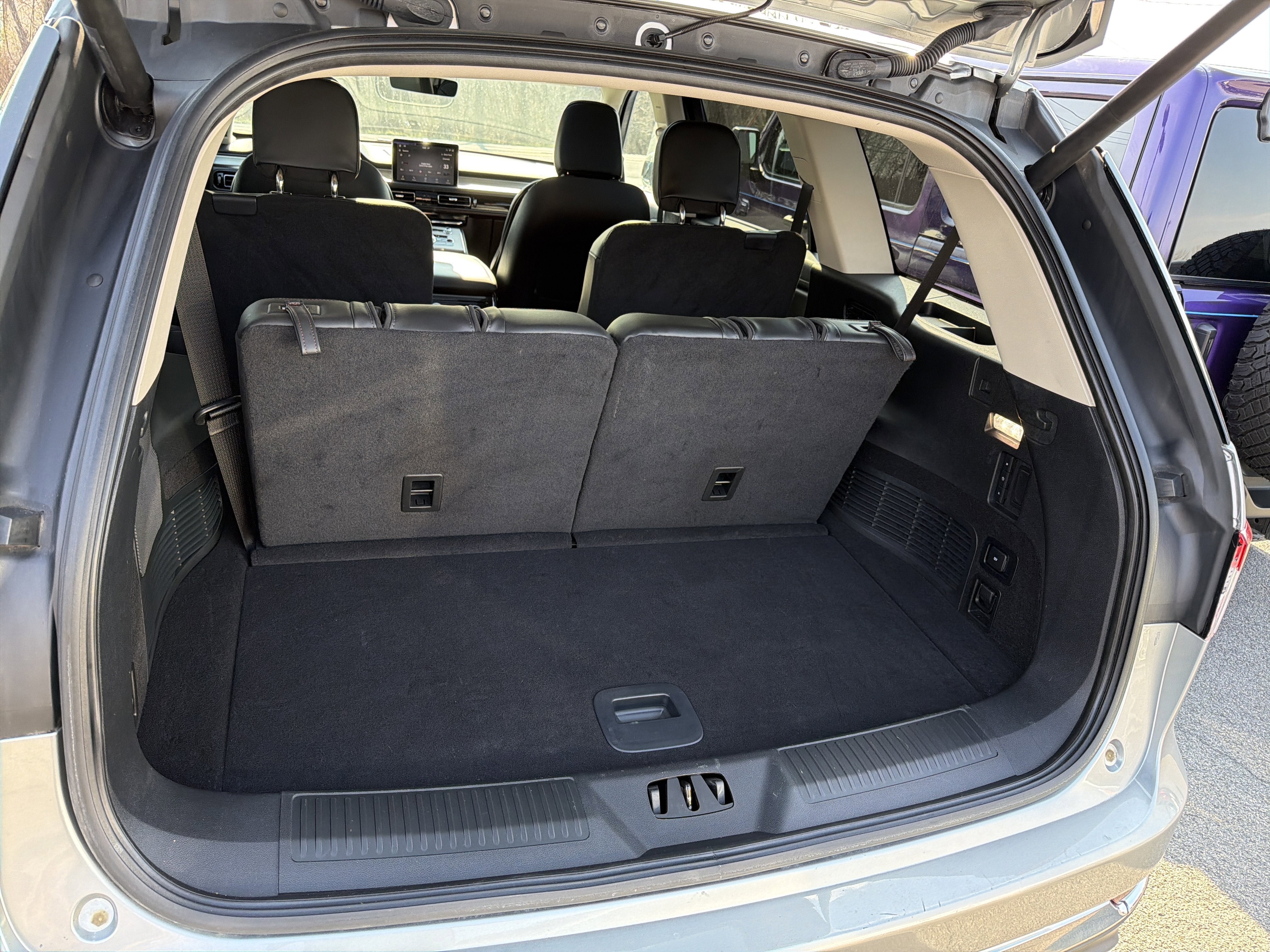 2023 Lincoln Aviator Standard