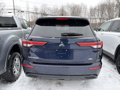 2023 Mitsubishi Outlander SE Black Edition