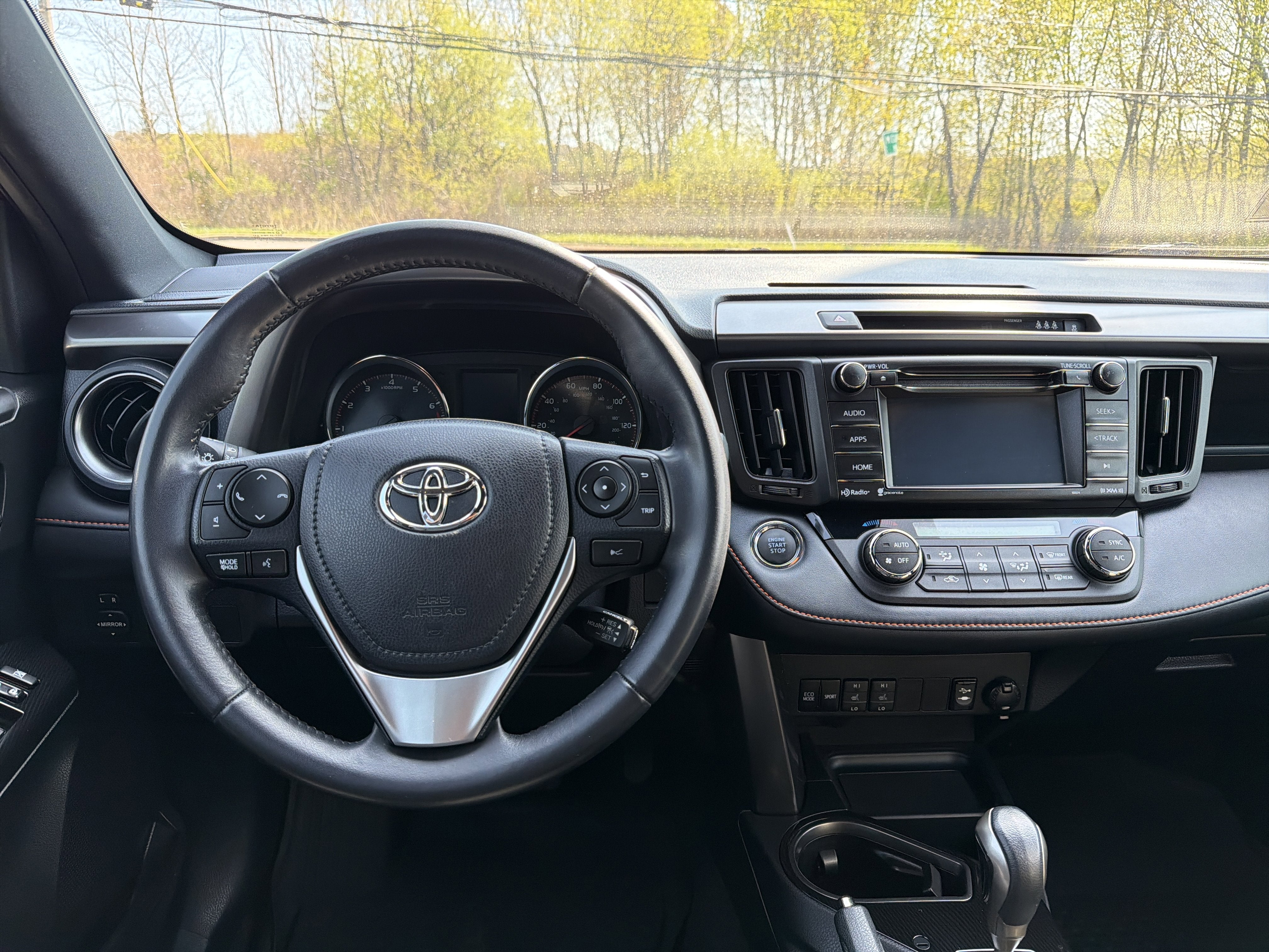 2017 Toyota RAV4 SE