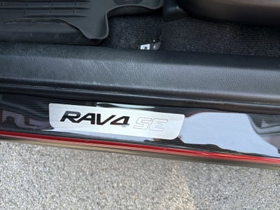 2017 Toyota RAV4 SE