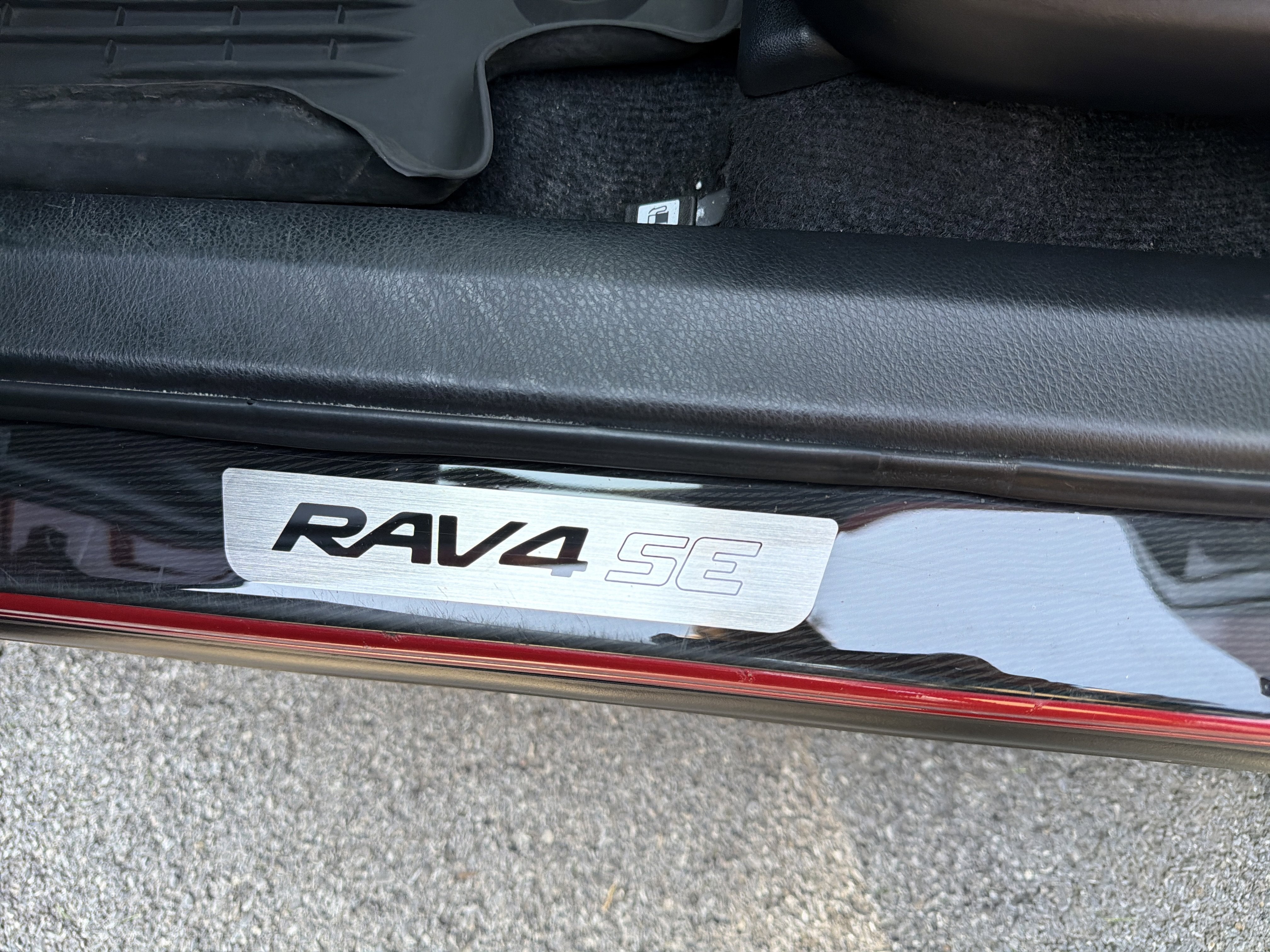 2017 Toyota RAV4 SE