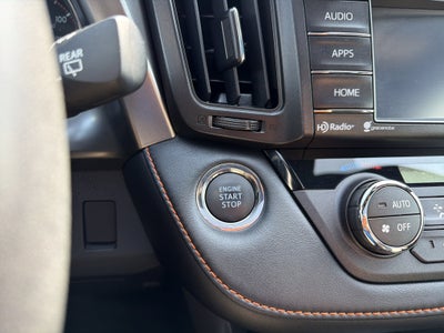 2017 Toyota RAV4 SE
