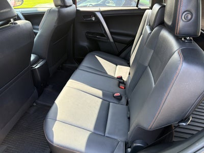 2017 Toyota RAV4 SE