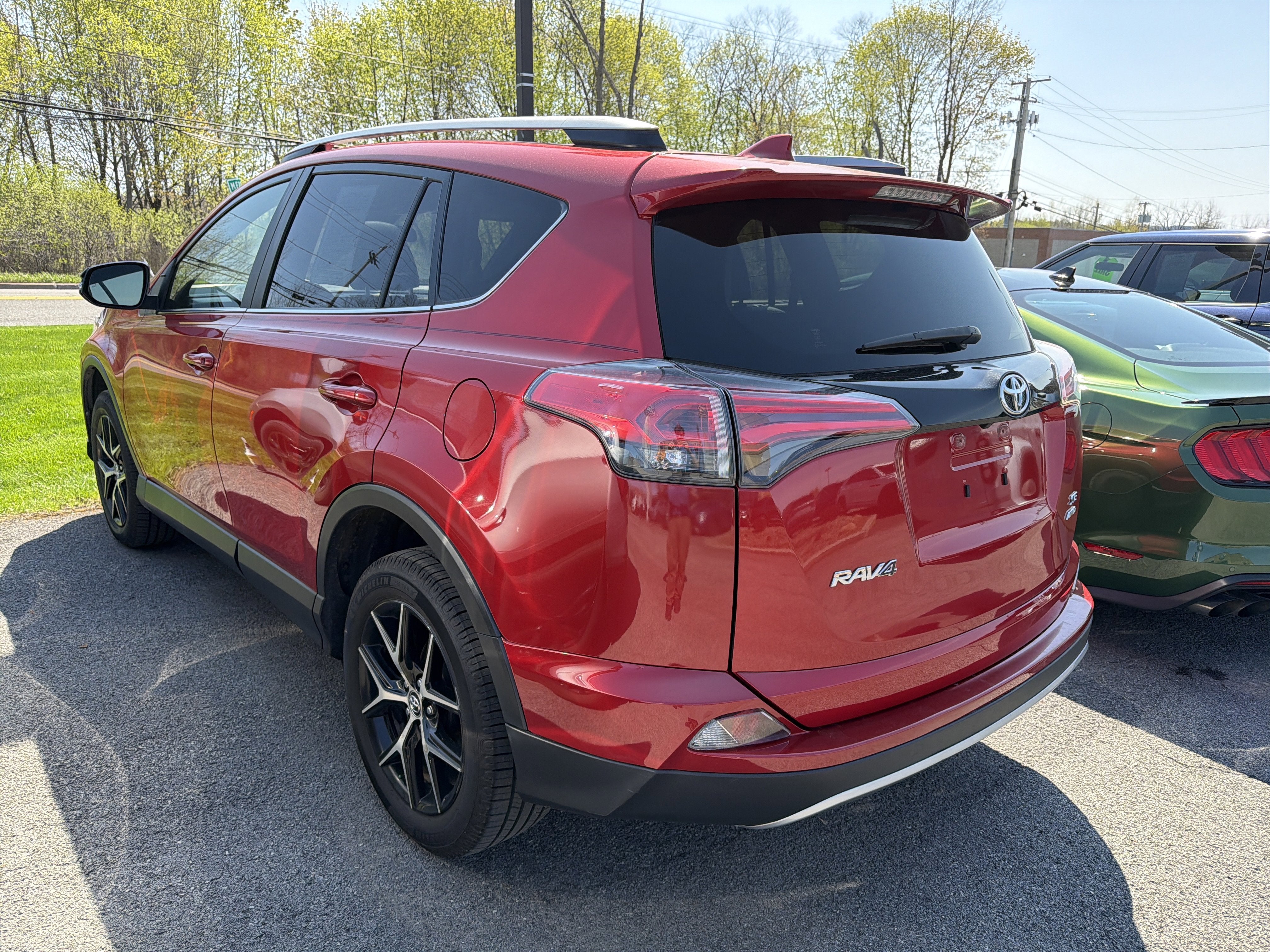 2017 Toyota RAV4 SE
