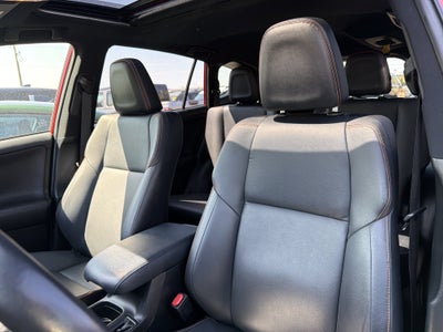 2017 Toyota RAV4 SE